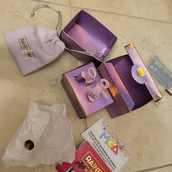 Rainbow High Mini Accessories Studio Violet Pumps - Picture 2 of 12